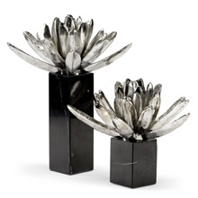 Wildwood 301177 Water Lily Sculptures (Set of 2)